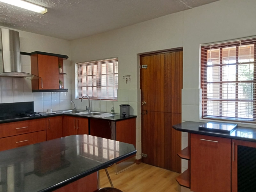 3 Bedroom Property for Sale in Kaffrarian Heights Eastern Cape